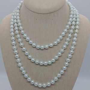 Pearl Necklace /  Lightweight Pearl Glass Beads - WHITE